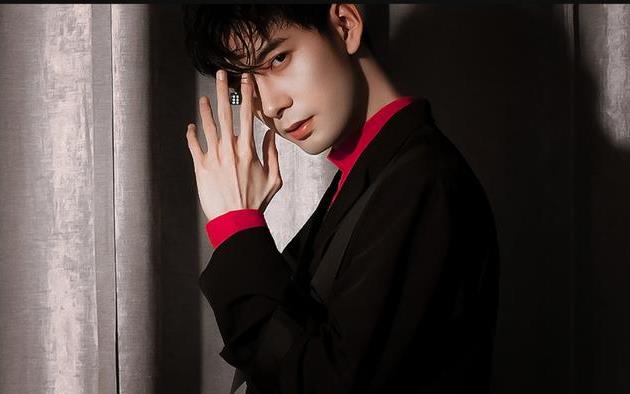 陈星旭彭小苒是什么关系 陈星旭是哪个公司艺人 陈星旭彭小苒是什么关系 陈星旭是哪个公司艺人