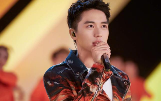 许魏洲和彭昱畅怎么认识的  许魏洲怎么出道的