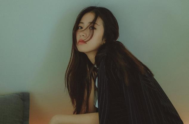 周雨彤和龚俊结婚了吗  周雨彤为什么是肖战的闺蜜