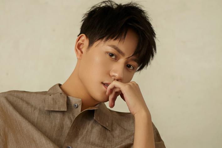 秦俊杰和李玥为什么不同姓  秦俊杰在听雪楼里饰演什么角色