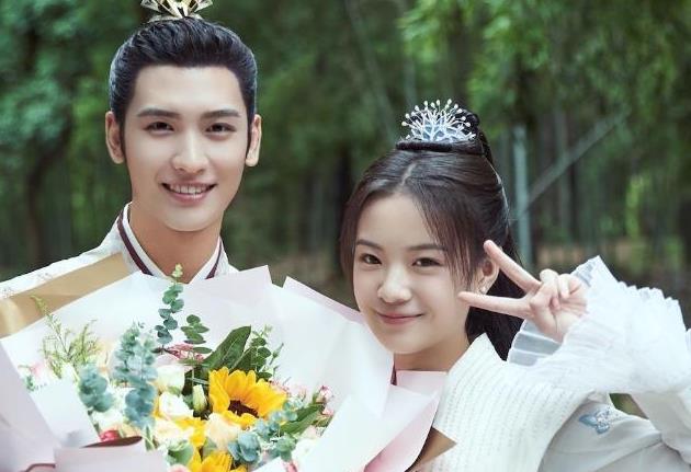 黄俊捷和李庚希是不是情侣,黄俊捷和李庚希的电视剧 黄俊捷和李庚希是不是情侣,黄俊捷和李庚希的电视剧