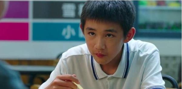 荣梓杉的家境,荣梓杉是哪里人