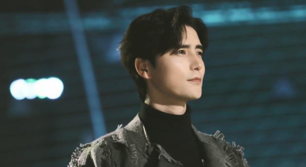 阿云嘎身世是怎么回事,阿云嘎到底姓什么