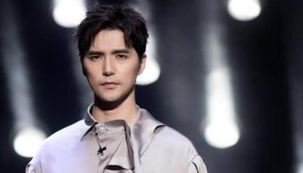 阿云嘎身世是怎么回事,阿云嘎到底姓什么