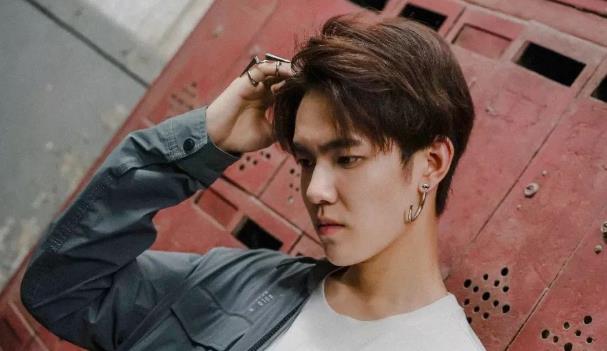 虞祎杰的女朋友是谁,虞祎杰多高