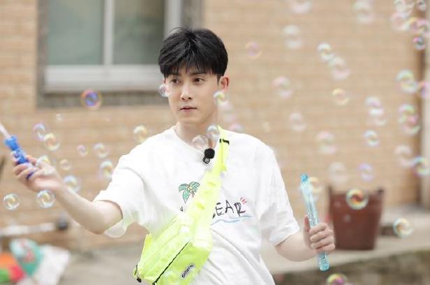 张睿的前女友是谁,张睿原名叫什么