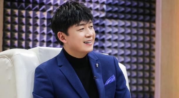 潘粤明和陈浩民长的像,潘粤明是哪的人