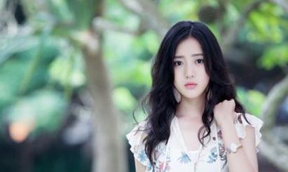 王梓薇和蔡文静好像对比图 王梓薇怎么出道的 王梓薇和蔡文静好像对比图 王梓薇怎么出道的