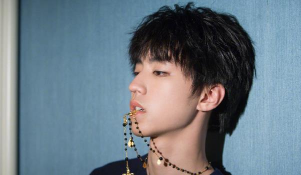 王俊凯和关晓彤什么关系,王俊凯和关晓彤结婚了