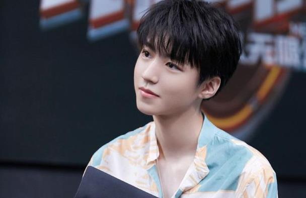 王俊凯和关晓彤什么关系,王俊凯和关晓彤结婚了