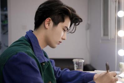 刘奕畅怎么出道的   刘奕畅和赵樱子什么关系2021