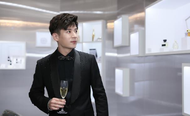 魏千翔的现实老婆,魏千翔真实身高 魏千翔的现实老婆,魏千翔真实身高