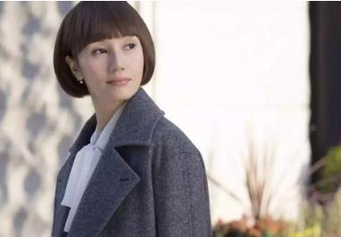 袁泉周润发演的电影叫啥名字 袁泉为什么长得像混血