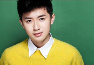 张逸杰的女朋友是谁及名字 张逸杰是富二代吗2021 张逸杰的女朋友是谁及名字 张逸杰是富二代吗2021