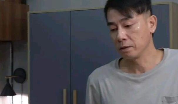 陈小春个人简历多大,陈小春的电影作品