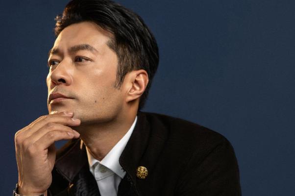 谭凯和王耀庆太像了,王耀庆和谭凯什么关系