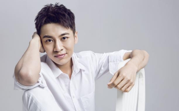 魏健隆张一山什么关系,魏健隆张一山是大学同学吗 魏健隆张一山什么关系,魏健隆张一山是大学同学吗