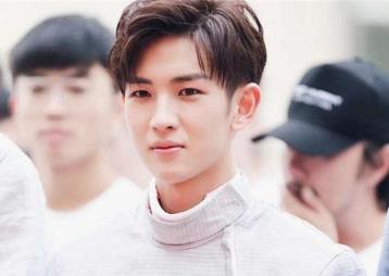 范津玮和刘昊然长的像对比照 范津玮个人资料介绍 范津玮和刘昊然长的像对比照 范津玮个人资料介绍