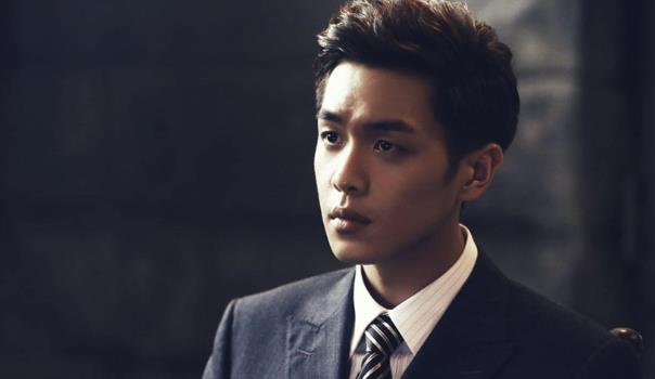 李鸿其和张若昀是什么关系,张若昀和李鸿其是同一个人 李鸿其和张若昀是什么关系,张若昀和李鸿其是同一个人