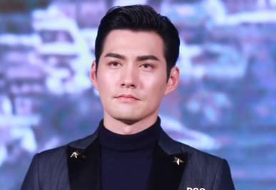 严屹宽是混血吗2021  严屹宽家境怎么样