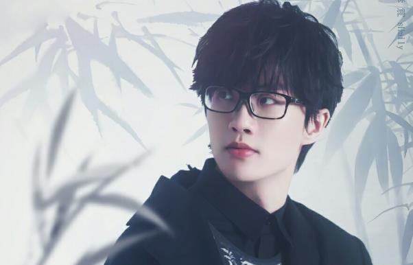 黄龄许嵩为什么分手,为什么说央视惯着许嵩 黄龄许嵩为什么分手,为什么说央视惯着许嵩