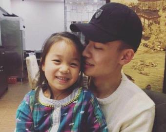 刘奕君有几任妻子 刘奕君的儿子和女儿照片 刘奕君有几任妻子 刘奕君的儿子和女儿照片