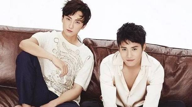 郑业成和牛骏峰是同学吗,牛骏峰和郑业成是什么关系 郑业成和牛骏峰是同学吗,牛骏峰和郑业成是什么关系