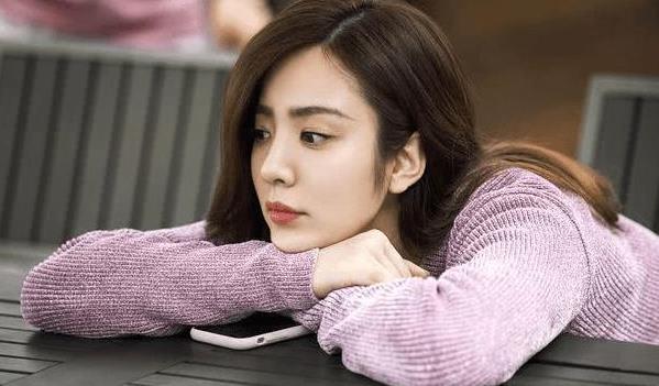王晓晨和姜妍长得很像,王晓晨和姜妍是一个人吗 王晓晨和姜妍长得很像,王晓晨和姜妍是一个人吗
