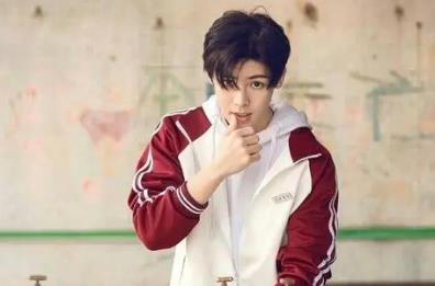 理想照耀中国侯明昊第几集 侯明昊有女明友吗2021