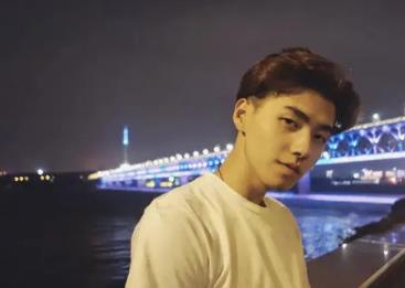 肖凯中哪所大学毕业的 肖凯中有女朋友吗2021 肖凯中哪所大学毕业的 肖凯中有女朋友吗2021