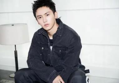 张哲瀚在1921里演谁 张哲瀚在演员请就位第几期揭秘 张哲瀚在1921里演谁 张哲瀚在演员请就位第几期揭秘