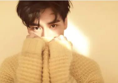 胡一天在哪个学校毕业的 胡一天是哪个经纪公司 