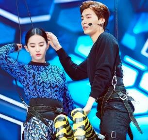 李易峰刘亦菲公布恋情怎么回事 李易峰刘亦菲什么关系 李易峰刘亦菲公布恋情怎么回事 李易峰刘亦菲什么关系