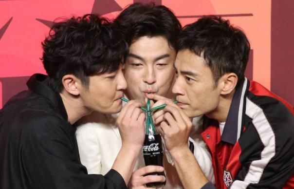 郭京飞雷佳音李光洁什么关系,郭京飞雷佳音李光洁是同学吗 郭京飞雷佳音李光洁什么关系,郭京飞雷佳音李光洁是同学吗