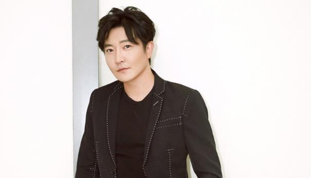 郭京飞个人资料简介老婆叫什么名字