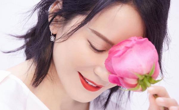 俞飞鸿和王菲好像,俞飞鸿和王菲什么关系