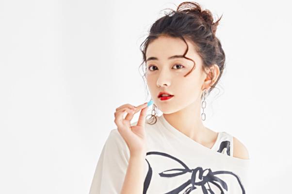 梁洁为什么叫点点,梁洁是谁旗下的艺人