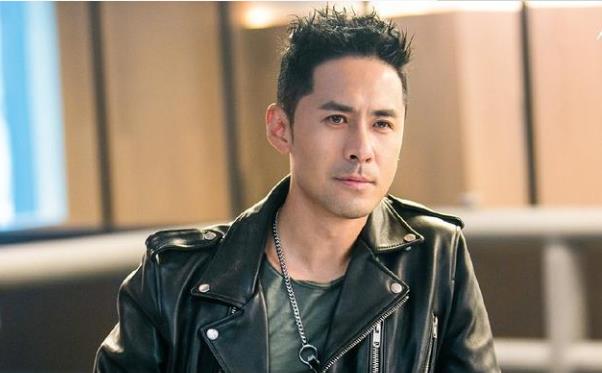 黄征为什么不唱歌了,黄征是混血吗 黄征为什么不唱歌了,黄征是混血吗