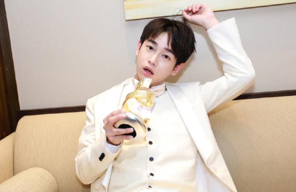 彭于晏和彭昱畅有什么关系,彭昱畅和彭于晏是亲的吗 彭于晏和彭昱畅有什么关系,彭昱畅和彭于晏是亲的吗