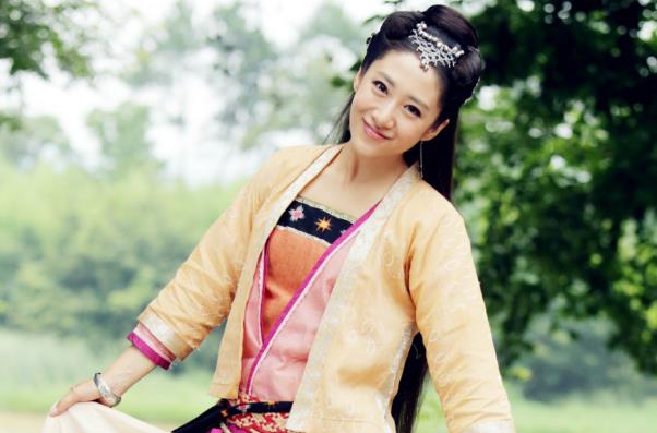 刘思彤和吴奇隆的关系,刘思彤是哪一年出生的