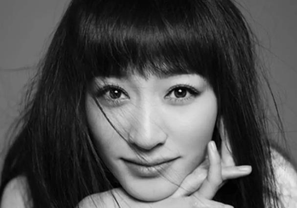 李小冉和江疏影长的好像,江疏影是不是很像李小冉