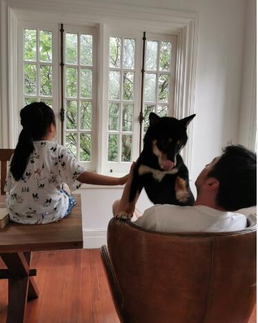 雷佳音老婆翟煦飞结婚照片 111.jpg