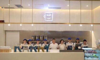 王俊凯八卦:奶茶店火爆开业惊喜满满 王俊凯八卦:奶茶店火爆开业惊喜满满