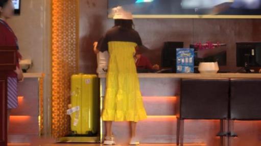 曹云金新恋情曝光 疑似婚内出轨已获家母认可 曹云金新恋情曝光 疑似婚内出轨已获家母认可