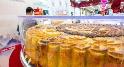 730斤月饼现身上海什么情况 730斤的月饼售价是多少