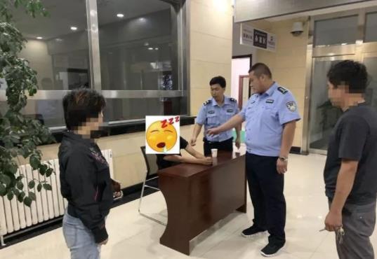 男孩逃课爬泰山什么情况 背后的原因竟然是这样