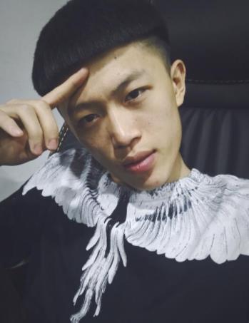 小伊伊个人资料简介:结婚前夕直播被封现场崩溃! 小伊伊个人资料简介:结婚前夕直播被封现场崩溃!