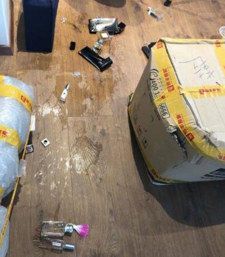 张馨予妈妈受伤是怎么回事 家中柜子突然倒塌妈妈舍身保护