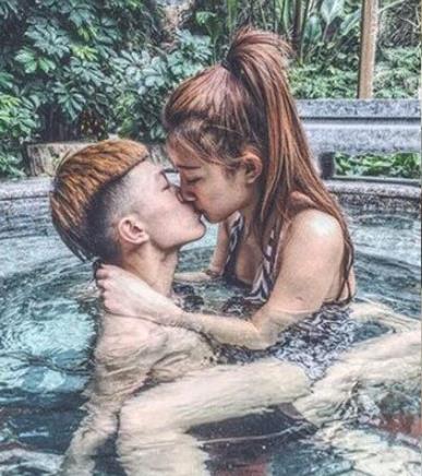 牌牌琦小伊伊多大年龄 牌牌琦小伊伊水下湿身照曝光