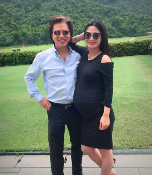 陈少霞母女合影是怎么回事 陈少霞是谁及陈少霞老公资料 陈少霞母女合影是怎么回事 陈少霞是谁及陈少霞老公资料